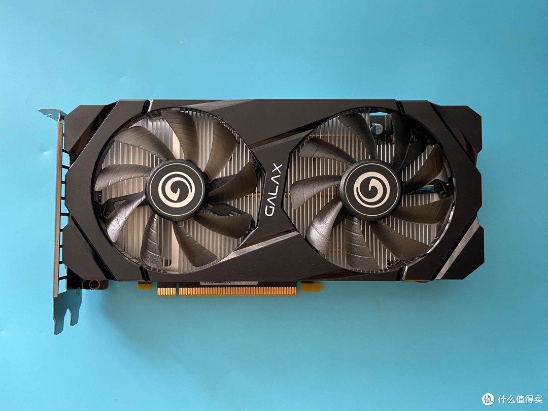 雷神911黑武士三代台式机从开箱到游戏体验