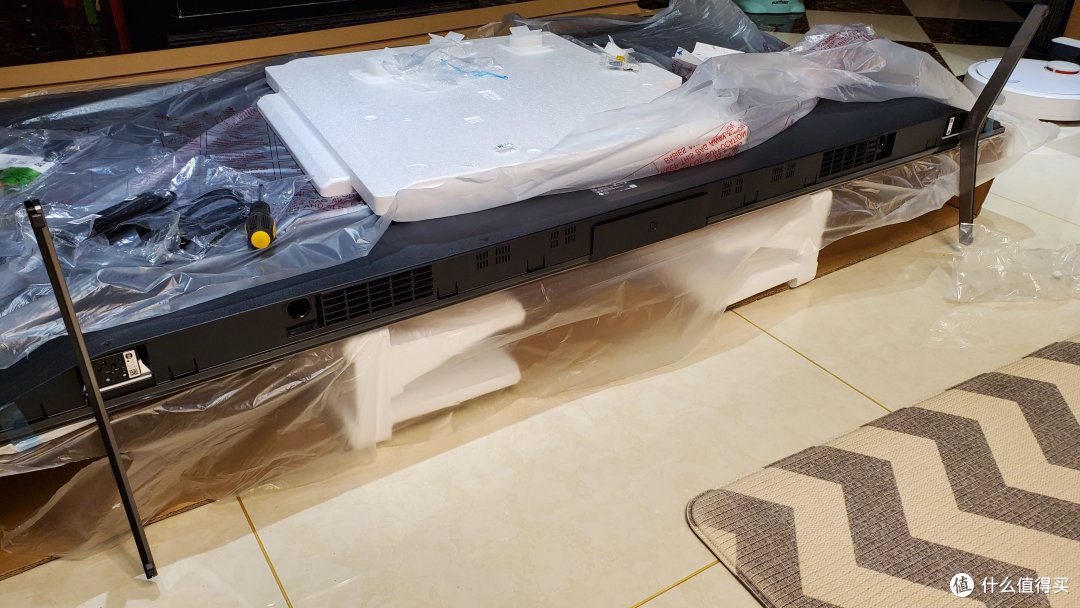 东芝要良心很多装在机器底部r角过度的地方底座连接处是钢板一面是