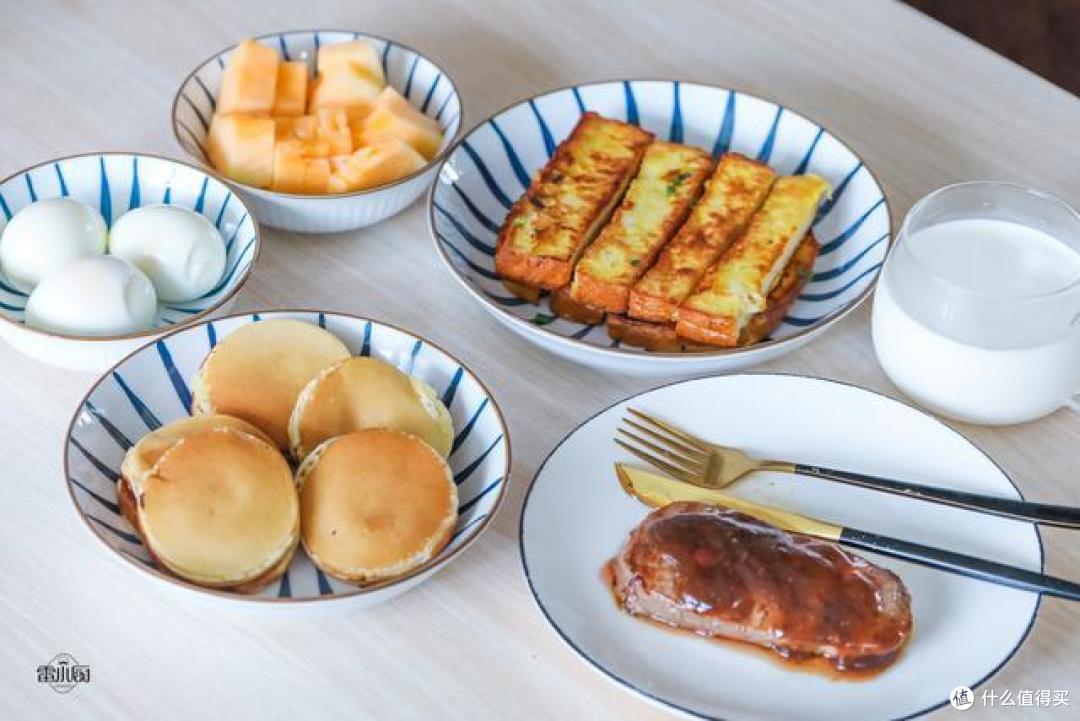 全职妈妈用心给家人做早餐,才6样,网友:比早餐店还丰盛