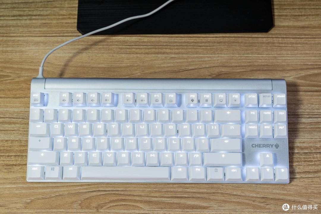 Cherry MX BOARD 8.0 机械键盘&Cherry MC 8.1 RGB游戏鼠标评测