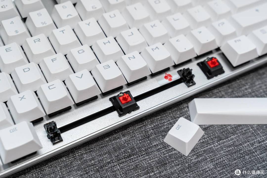 Cherry MX BOARD 8.0 机械键盘&Cherry MC 8.1 RGB游戏鼠标评测