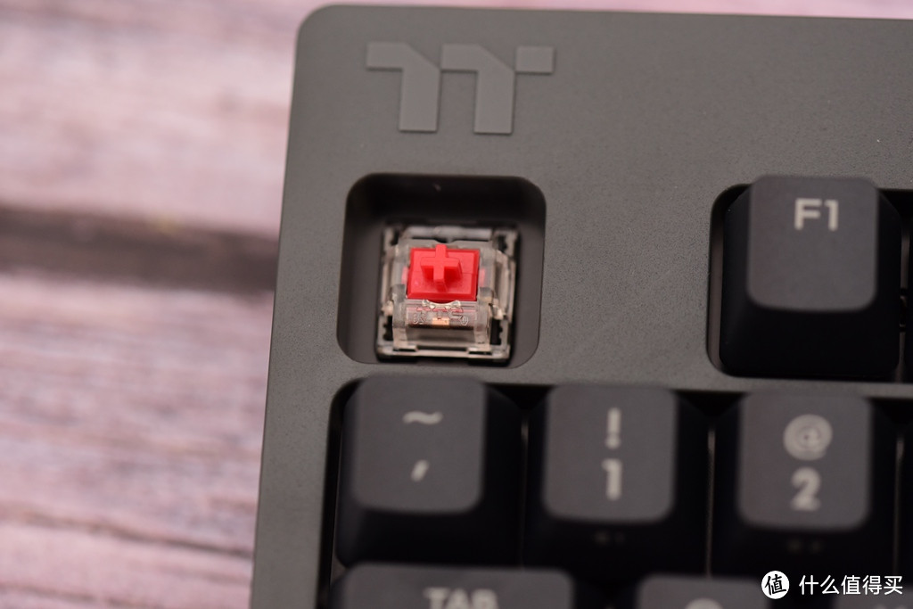 换轴不减手感！—6.18值得入手之TT G521红轴键盘评测