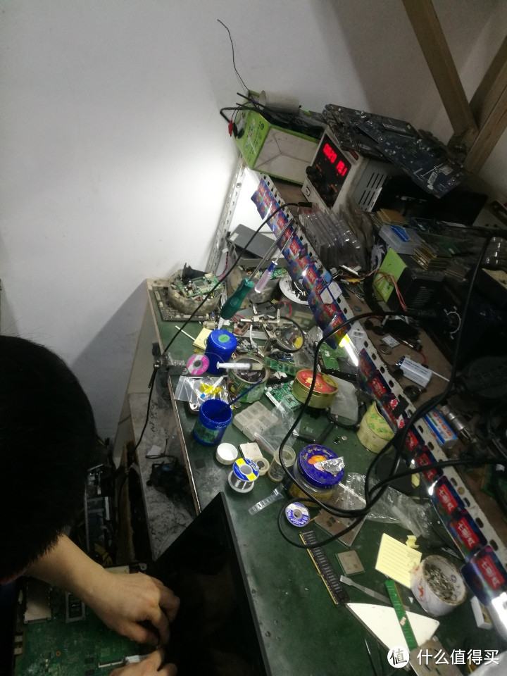 笔记本NEC大电容维修教程(解决CPU电压不稳,开机进系统掉电问题)