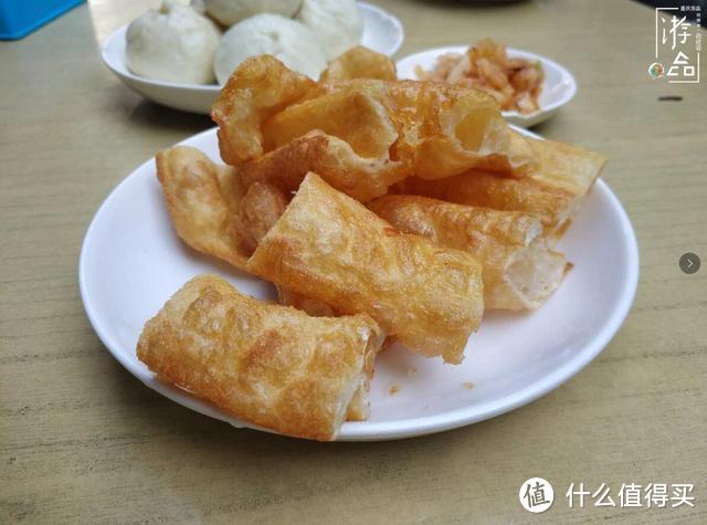 重庆人的早餐：豆浆油条经典，包子差异很大，小面最具争议
