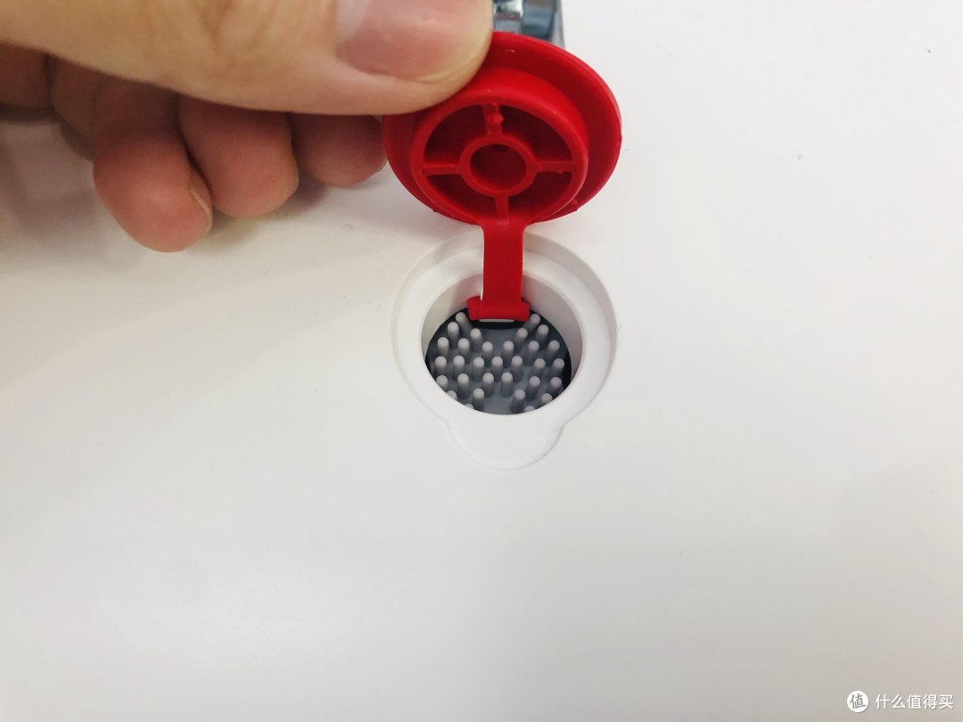 水箱进水口