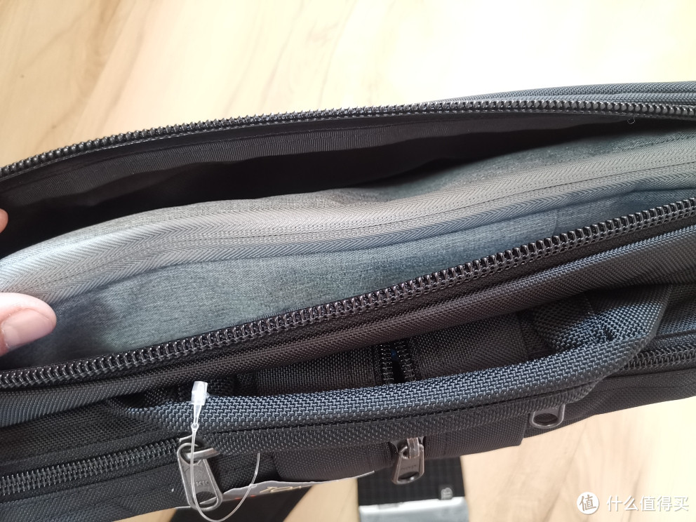 都说包治百病之史上最强电脑包tom bihn pilot开箱