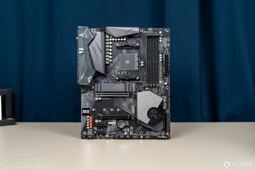 外观精致，性能强大、3700X+1660Super的高U低显装机 体验