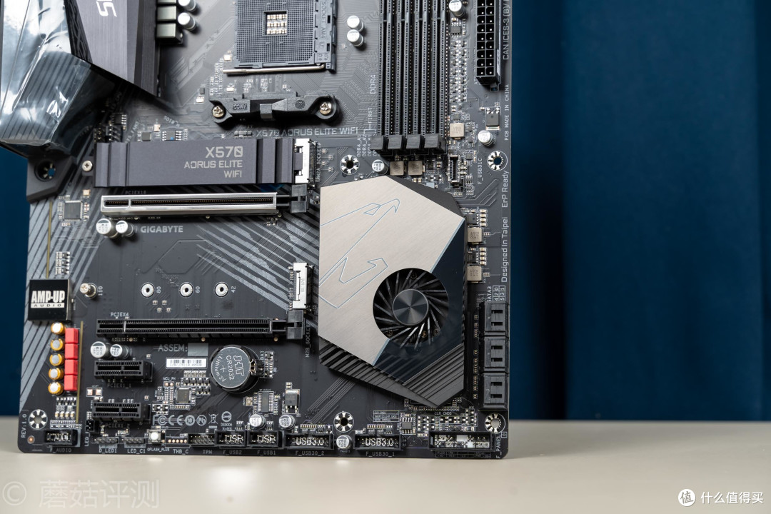 外观精致，性能强大、3700X+1660Super的高U低显装机 体验
