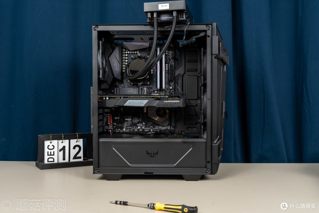 外观精致，性能强大、3700X+1660Super的高U低显装机 体验