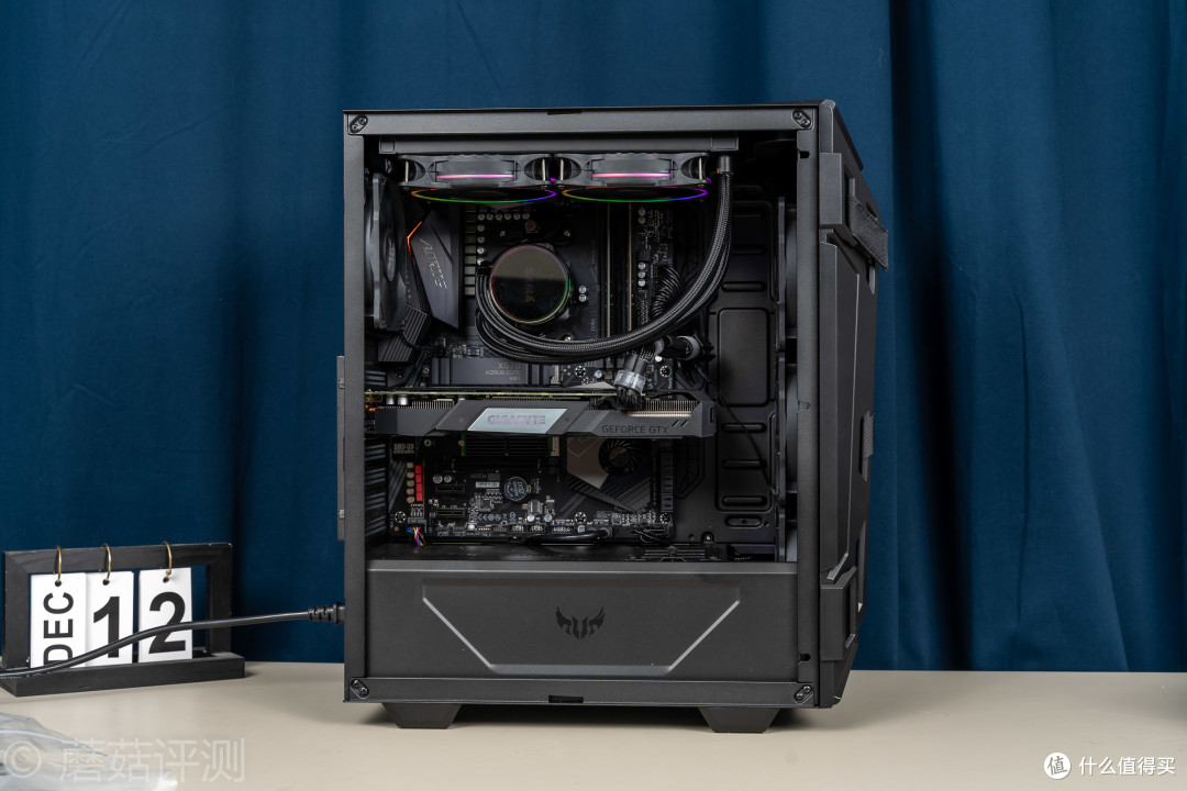 外观精致，性能强大、3700X+1660Super的高U低显装机 体验