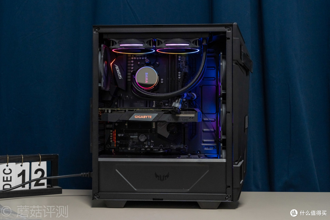外观精致，性能强大、3700X+1660Super的高U低显装机 体验