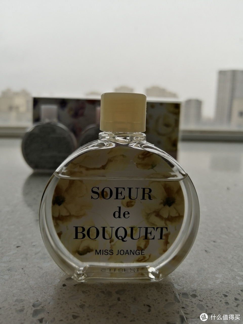 miss joanna soeur de bouquet