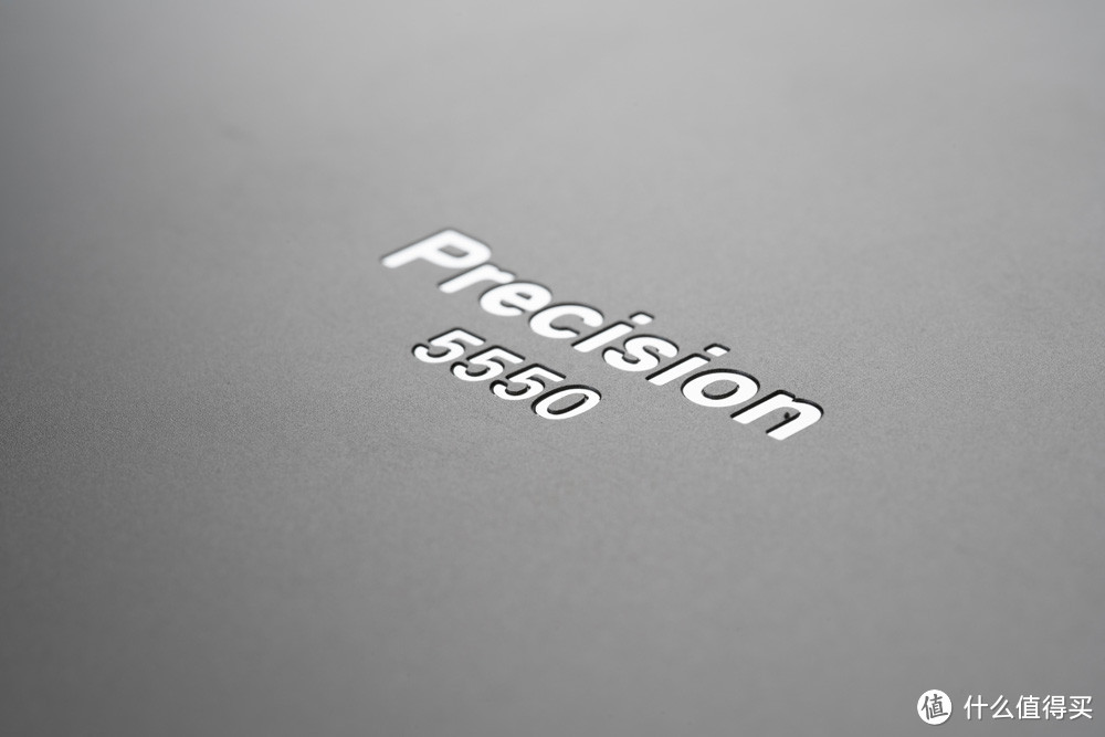 华贵、灵活、善战——Precision 5550 “胸甲骑士”评测