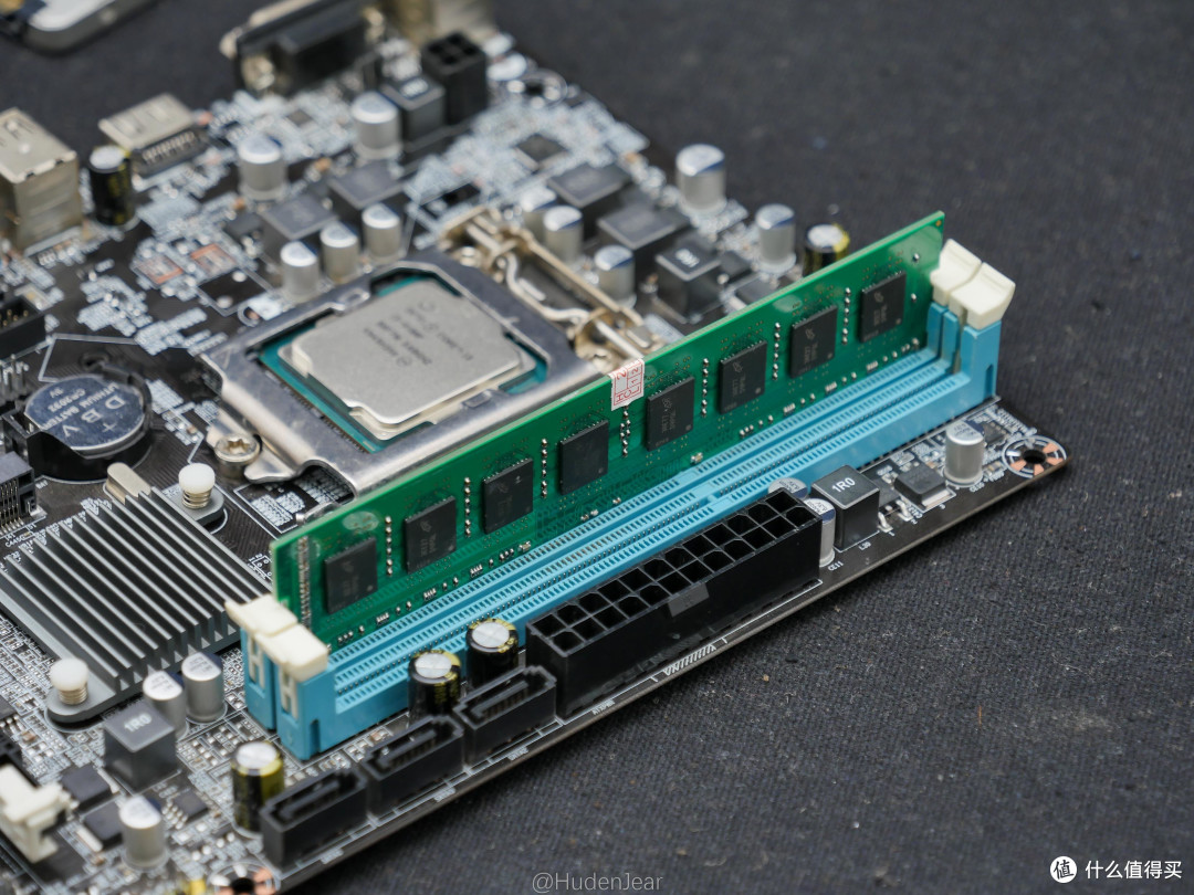 捡垃圾i3 9100f+RX470 装机,仅需1500就能玩3A!