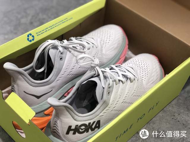 HOKA one one大赏，这鞋底也太太太太厚了吧！