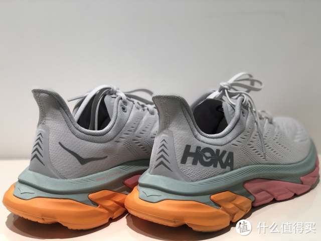 HOKA one one大赏，这鞋底也太太太太厚了吧！