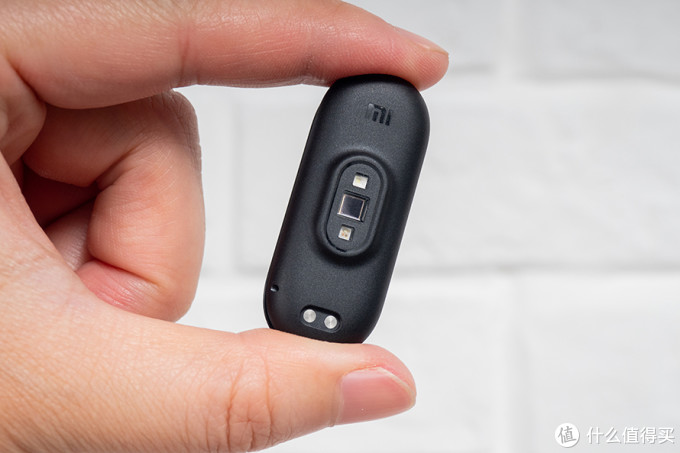 小米手环5评测：新增七大功能 加量不加价