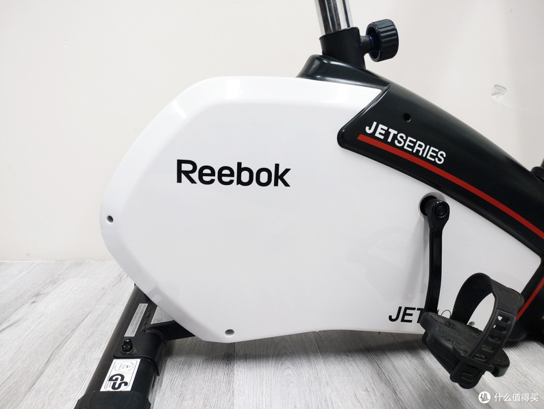 轻松搞定全家的训练量,锐步JET100健身车使用展示