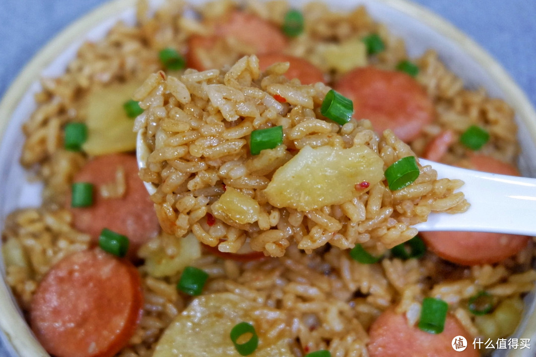 米饭这样做菜都省了！电饭煲香肠土豆焖饭