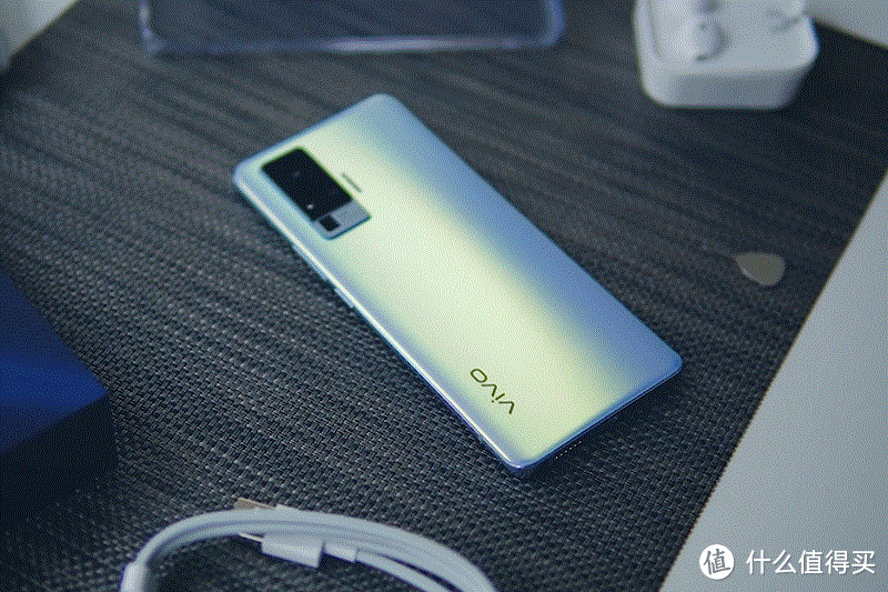 超稳微云台,夜拍、视频提升如何?vivo X50 Pro上手实测