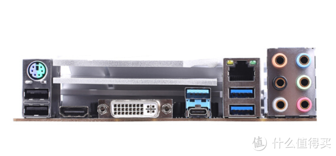 七彩虹发布CVN B550M白色主板：不比X570差，诚意12相供电、双M.2 SSD