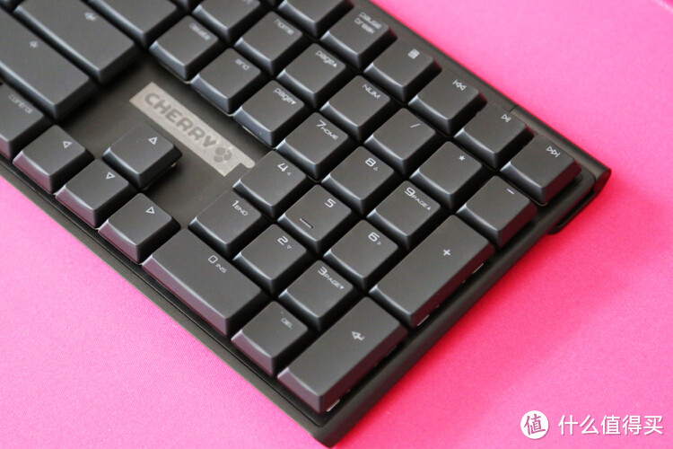 情怀与匠心的完美相遇：樱桃MX 10.0超薄机械键盘体验cherry mx board 10.0