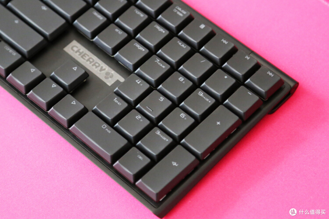 情怀与匠心的完美相遇:樱桃MX 10.0超薄机械键盘体验cherry mx board 10.0