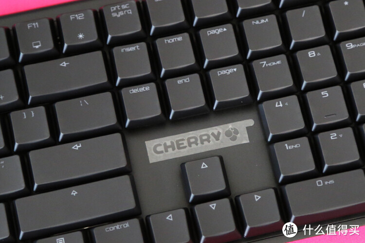 情怀与匠心的完美相遇：樱桃MX 10.0超薄机械键盘体验cherry mx board 10.0