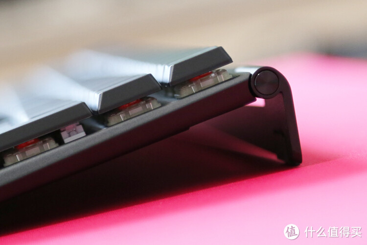 情怀与匠心的完美相遇:樱桃MX 10.0超薄机械键盘体验cherry mx board 10.0
