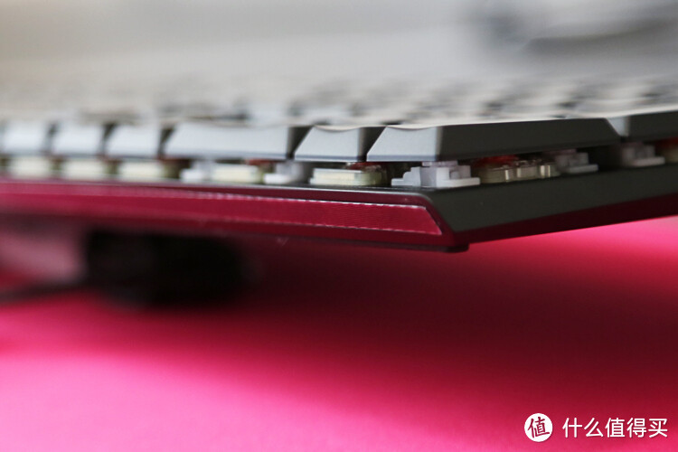 情怀与匠心的完美相遇:樱桃MX 10.0超薄机械键盘体验cherry mx board 10.0