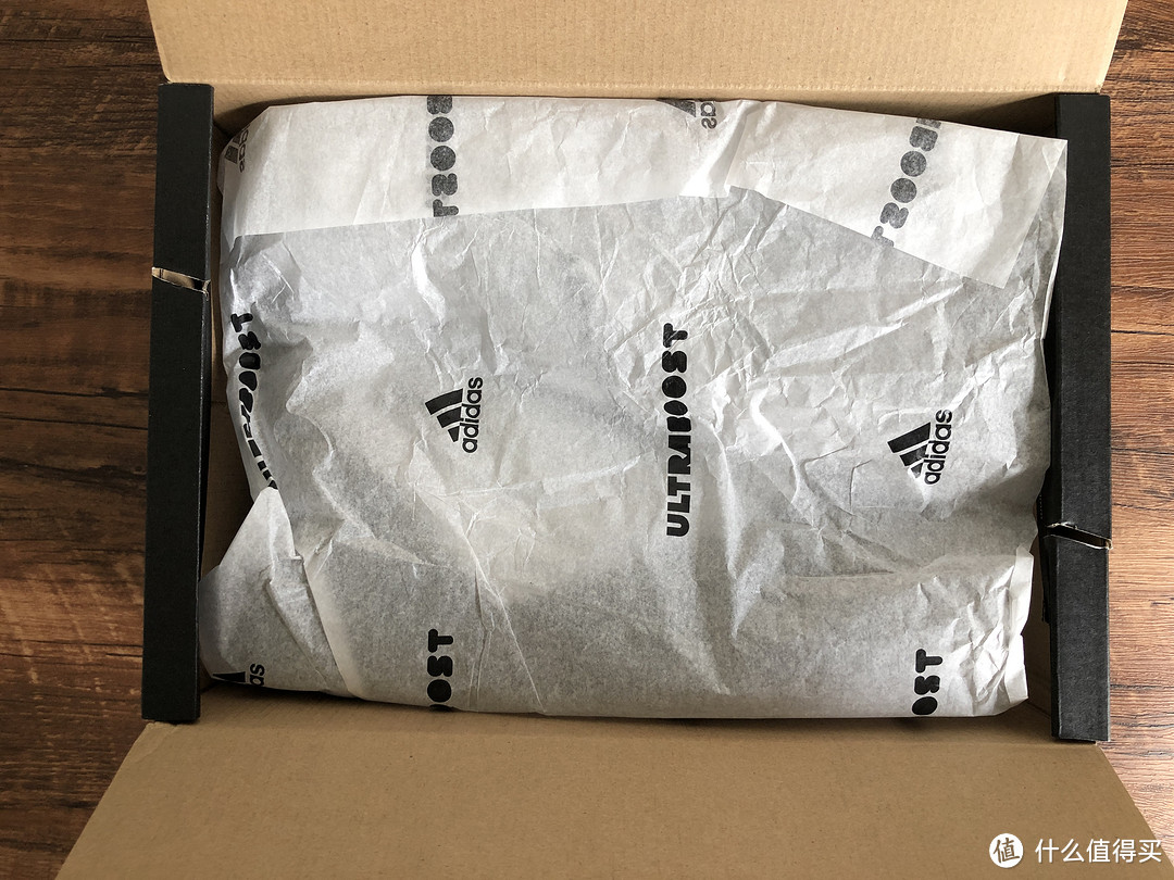 阿迪达斯UltraBOOST leather开箱