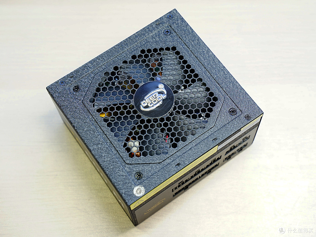 个性化后再来性价比：攒一个10600K+Z490+RTX2060的超频主机
