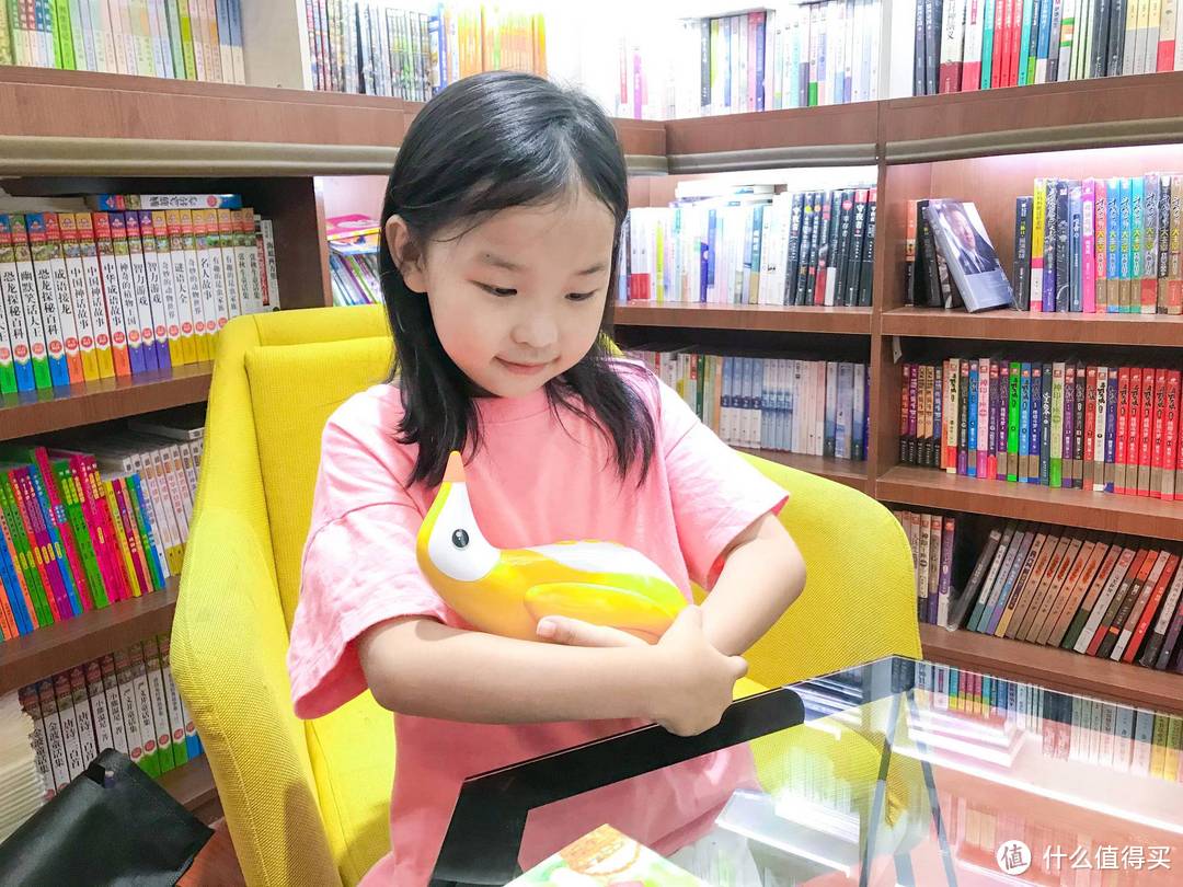疫情期间，3岁女儿实现自主阅读，只是因为“企鹅贝贝绘本机器人”？