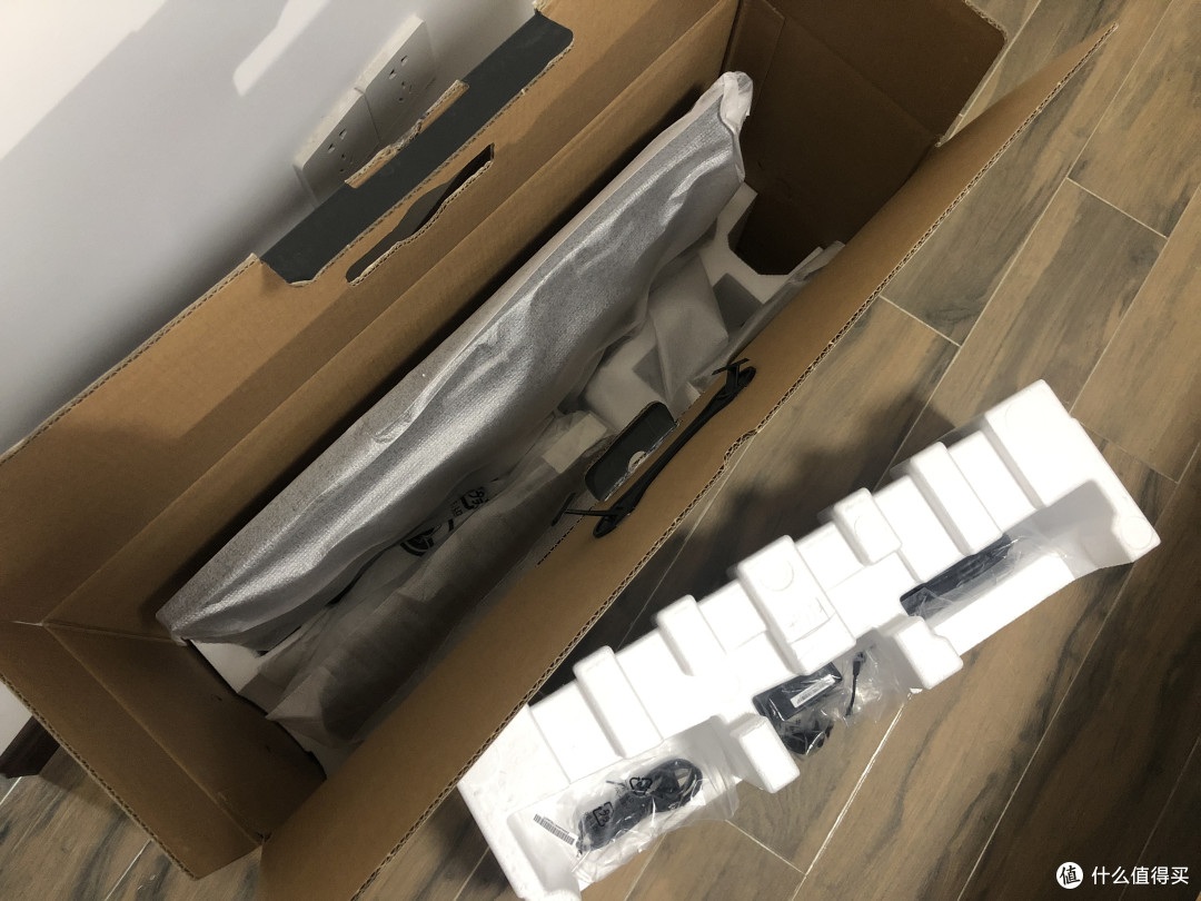 第一台显示器,华硕TUF Gaming VG27AQ 27寸2K显示器开箱