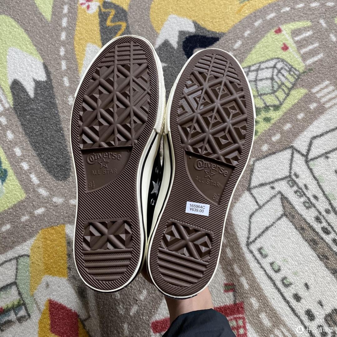 别致五角星刺绣的Converse Chuck 70