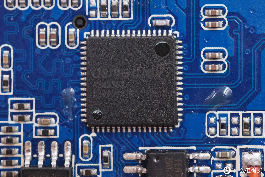 拆解报告：ACASIS阿卡西斯M.2 NVME固态移动硬盘座M03