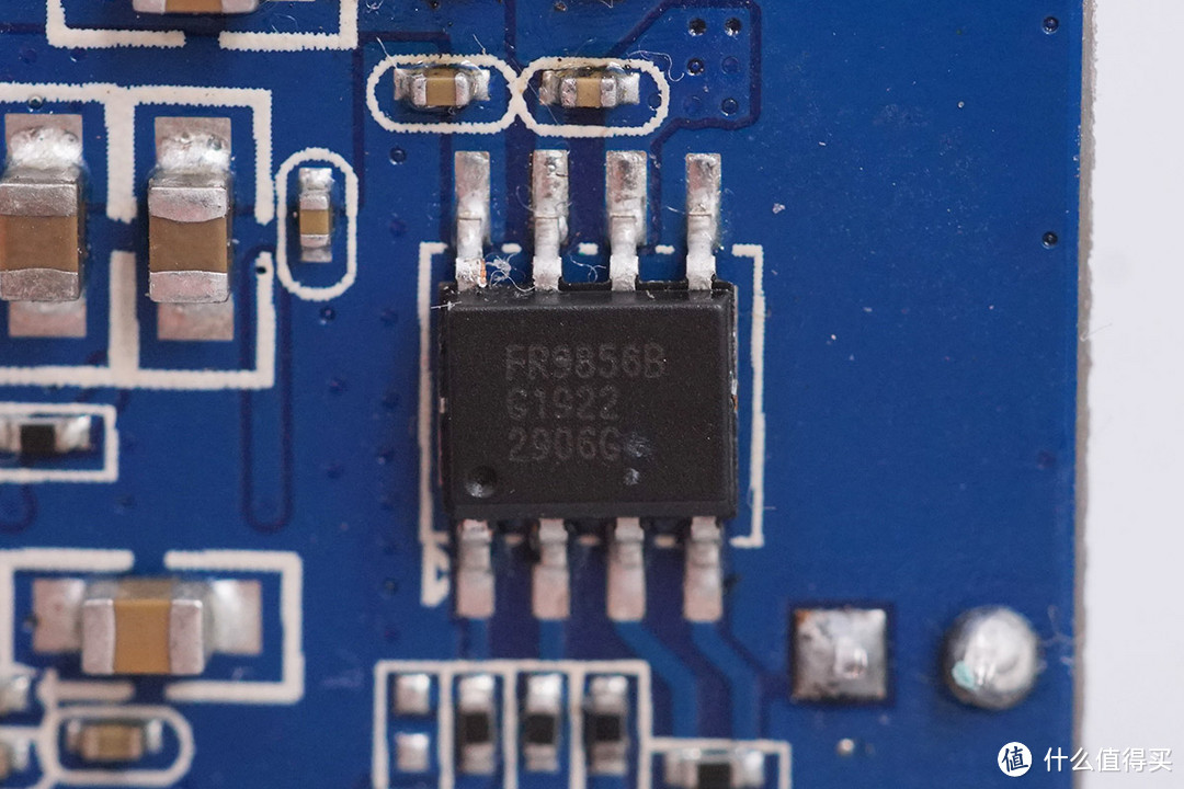 拆解报告：ACASIS阿卡西斯M.2 NVME固态移动硬盘座M03