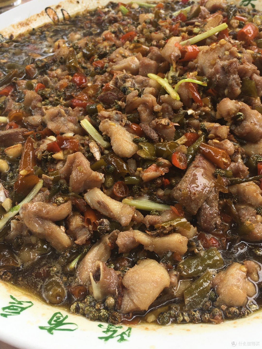 这是一篇关于鸡的宏大叙事