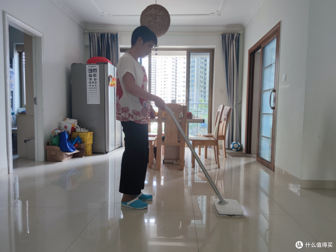 还在用拖把擦地？你已经Out了