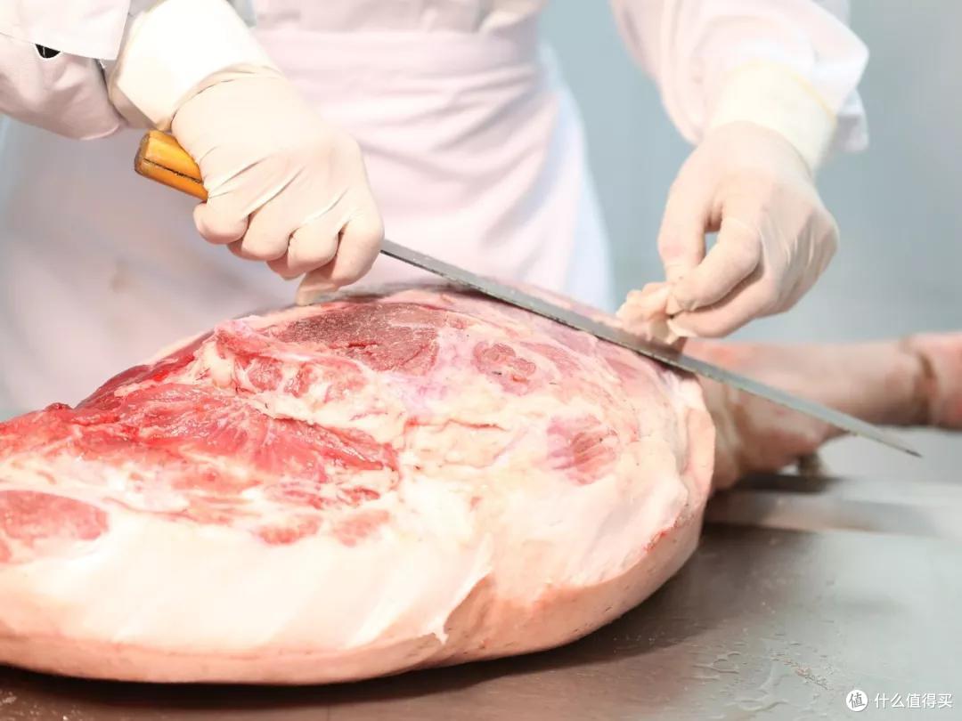 宣威火腿上最硬核的部位金钱火爪强强联手煲汤炖菜鲜掉眉毛一口入魂