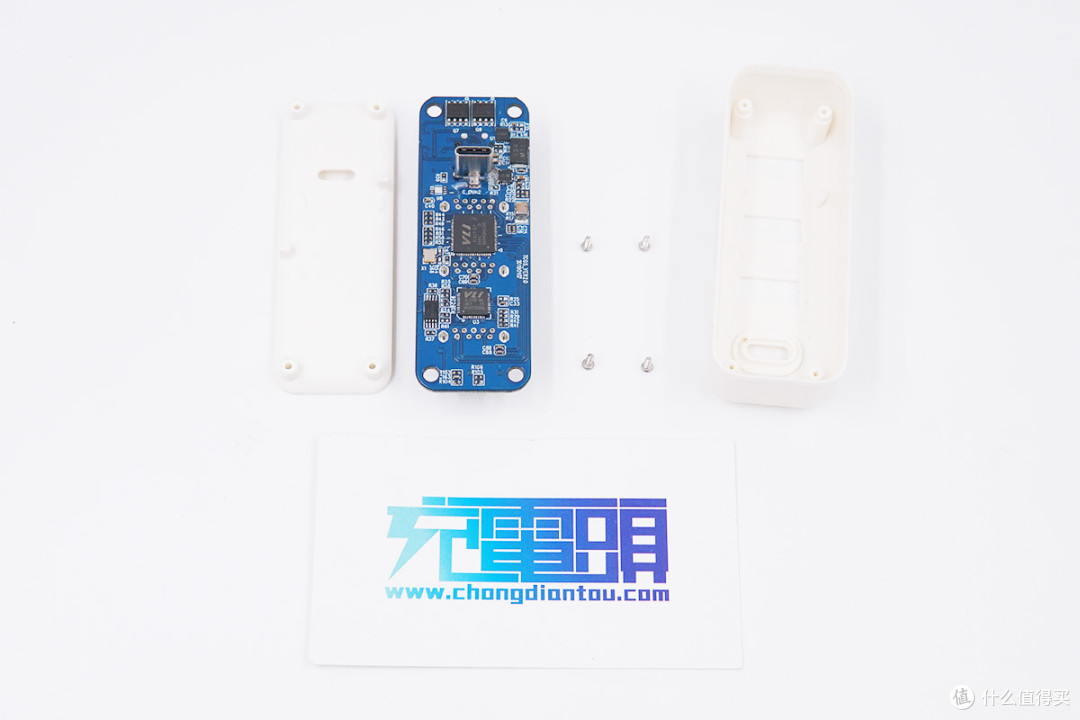 拆解报告:Geva 3A1C四口多功能拓展坞TC05