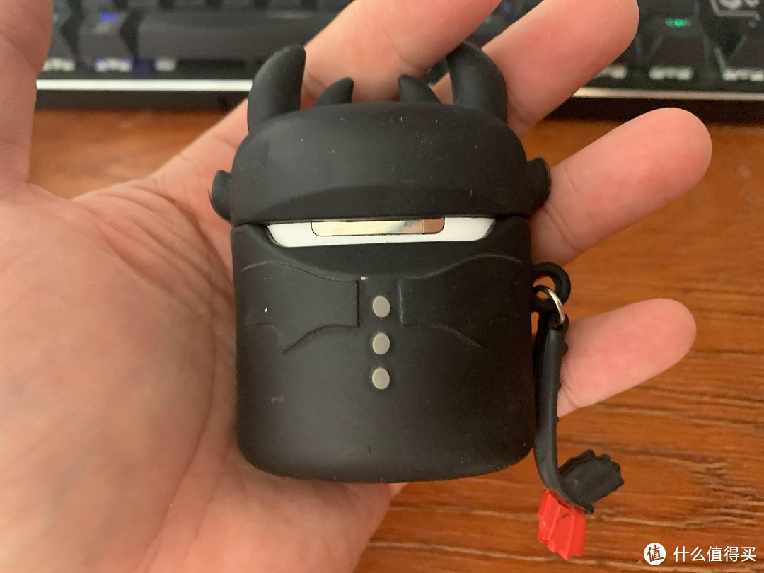 我的AirPods永远少一个耳机保护套,不停买买买的AirPods耳机套分享!