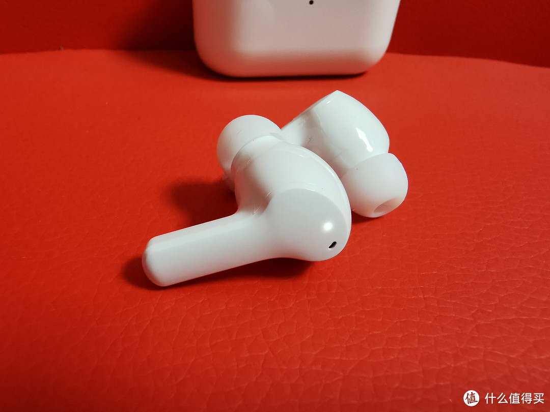 真无线、超长待机的荣耀亲选蓝牙耳机Earbuds X1