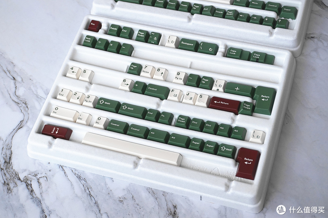 这套键帽顶三把ikbc？—GMK Camping R2二色键帽开箱体验