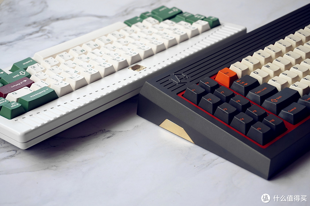 这套键帽顶三把ikbc？—GMK Camping R2二色键帽开箱体验