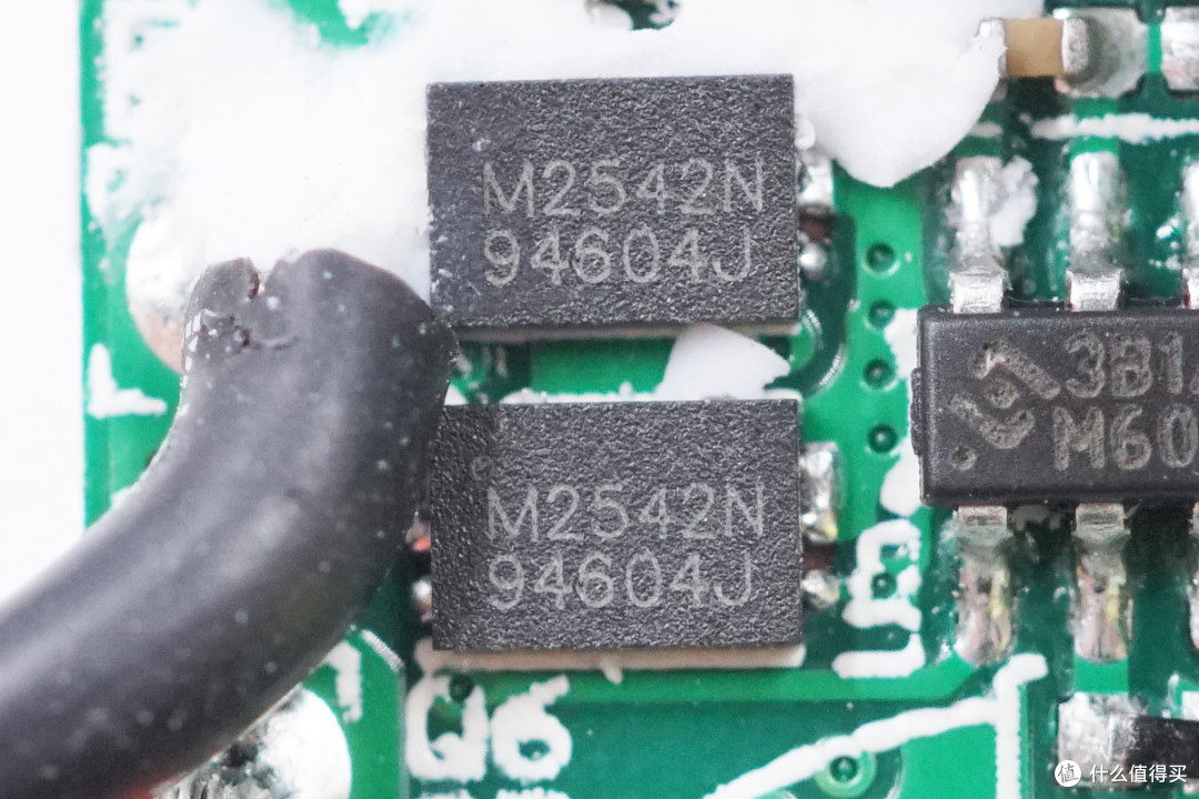 拆解报告:ANKER安克PowerCore III Fusin 5K二合一充电器A1624