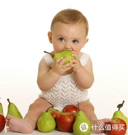 宝宝辅食水果吃生的还是蒸煮一下吃好？