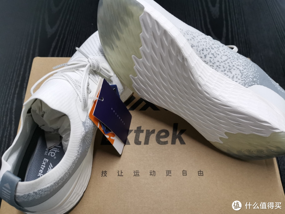 百元左右的跑鞋,天越值得拥有~