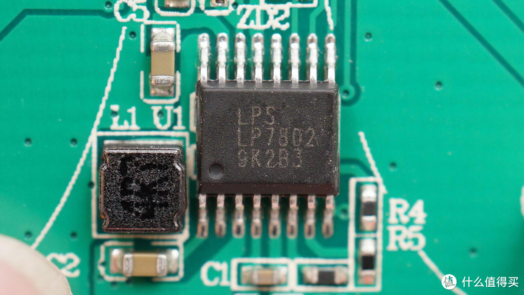微源半导体LP7802A六合一单芯片搞定TWS耳机充电盒，无需MCU极简设计