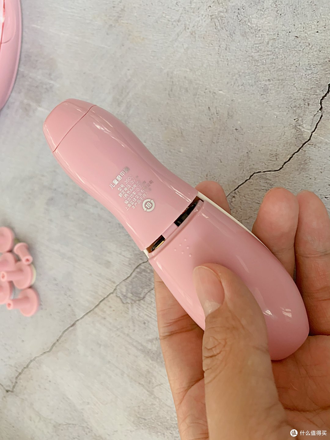 告别宝宝脸上抓痕——babycare 3500磨甲器
